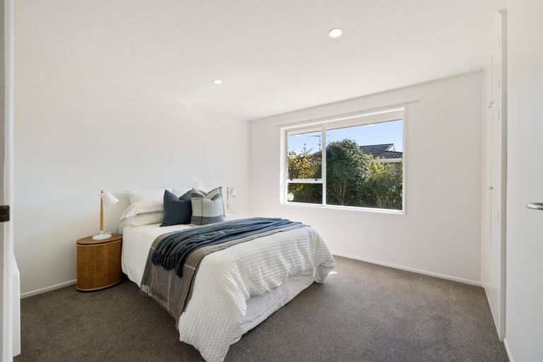 Photo of property in 10 Glen Place, Parklands, Christchurch, 8083