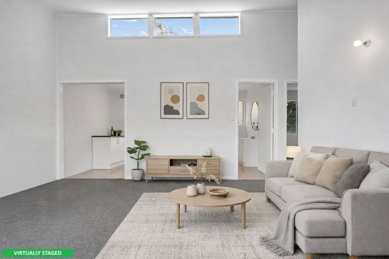 Photo of property in 2/33 Grassways Avenue, Pakuranga, Auckland, 2010