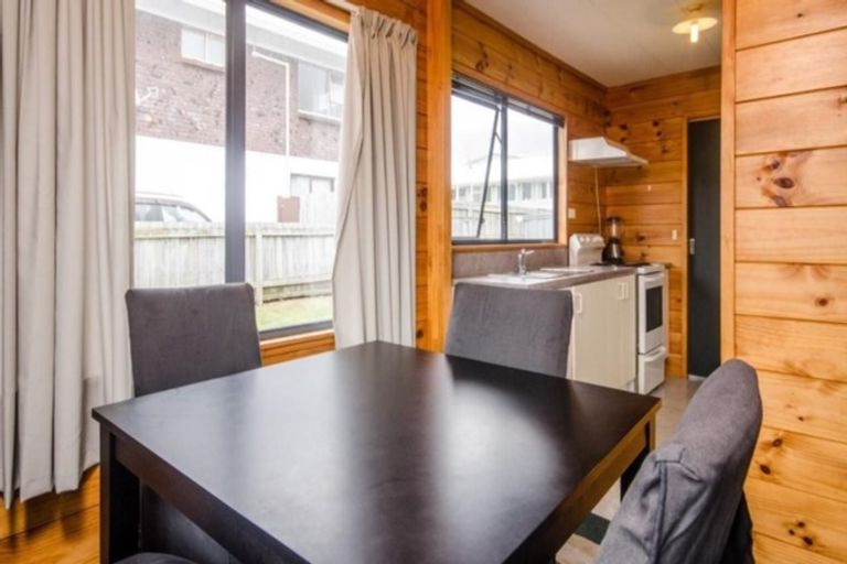 Photo of property in 42a Rimu Street, New Lynn, Auckland, 0600