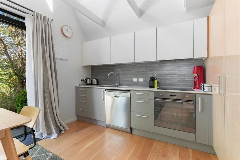 Photo of property in 3/23 Inverness Crescent, Arrowtown, 9302