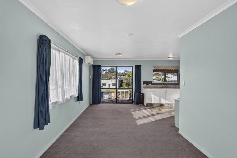 Photo of property in 260b Courtenay Street, Strandon, New Plymouth, 4312