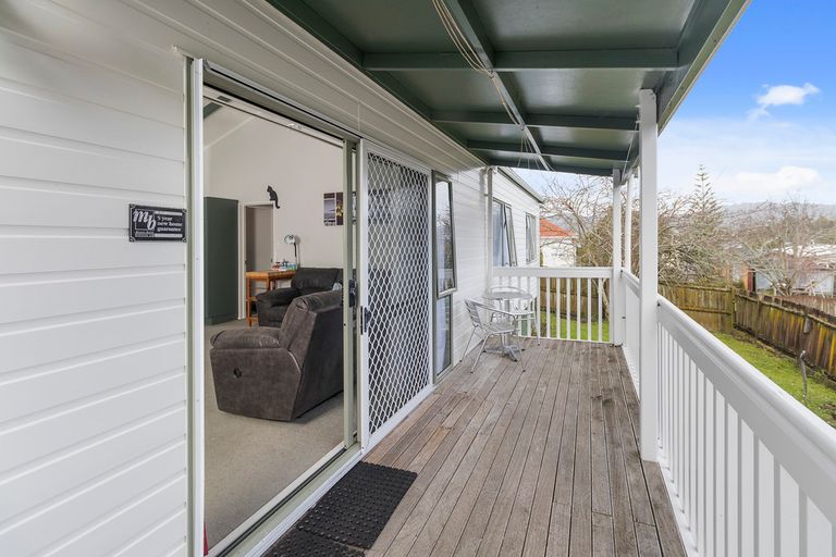 Photo of property in 1/62 Savoy Road, Glen Eden, Auckland, 0602
