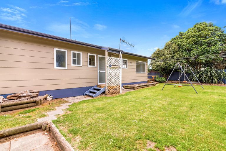 Photo of property in 14 Cypress Place, Owhata, Rotorua, 3010