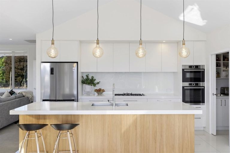 Photo of property in 2 Nokomai Street, Wanaka, 9305