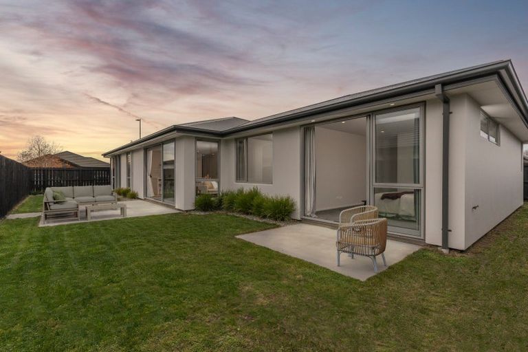 Photo of property in 5 Sarah Street, Marshland, Christchurch, 8083