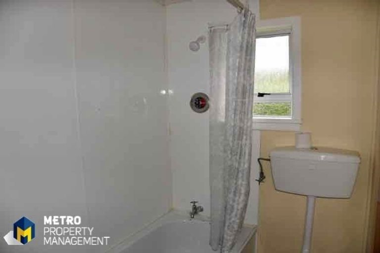 Photo of property in 2a Longwood Avenue, Mornington, Dunedin, 9011