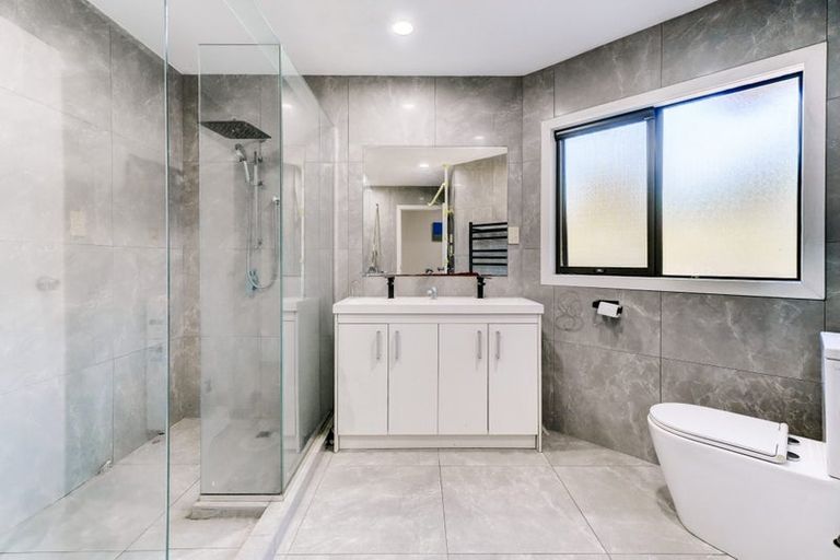 Photo of property in 241 Paremoremo Road, Lucas Heights, Auckland, 0632