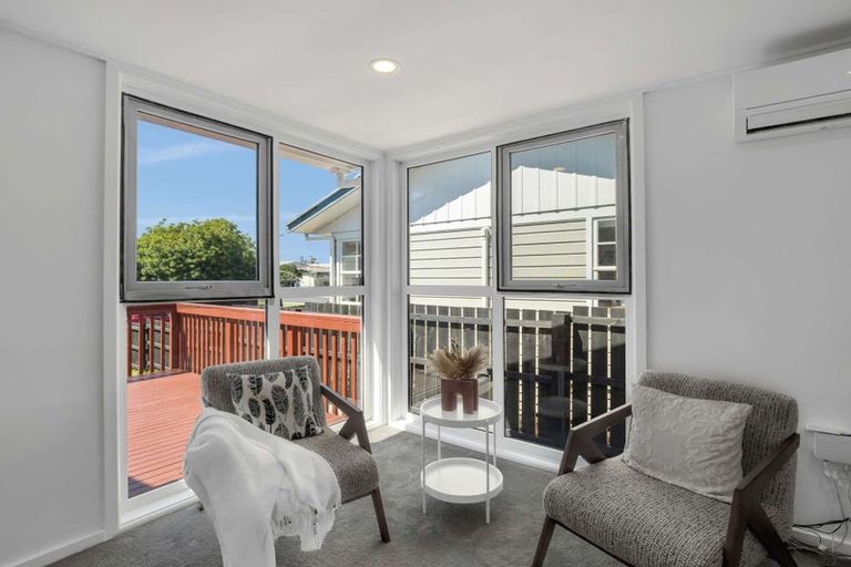Photo of property in 1b Glynnbrooke Street, Te Atatu South, Auckland, 0610