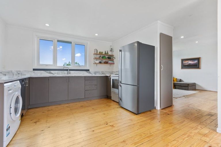 Photo of property in 57c Anglers Avenue, Warea, New Plymouth, 4381