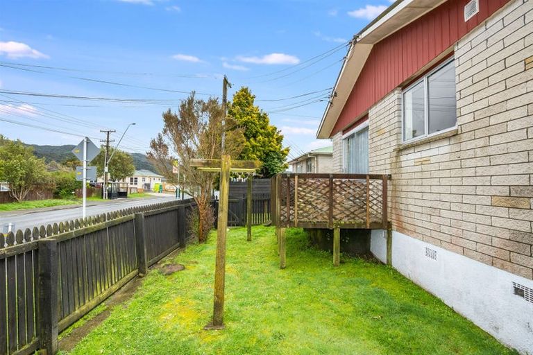 Photo of property in 76a Wise Street, Wainuiomata, Lower Hutt, 5014