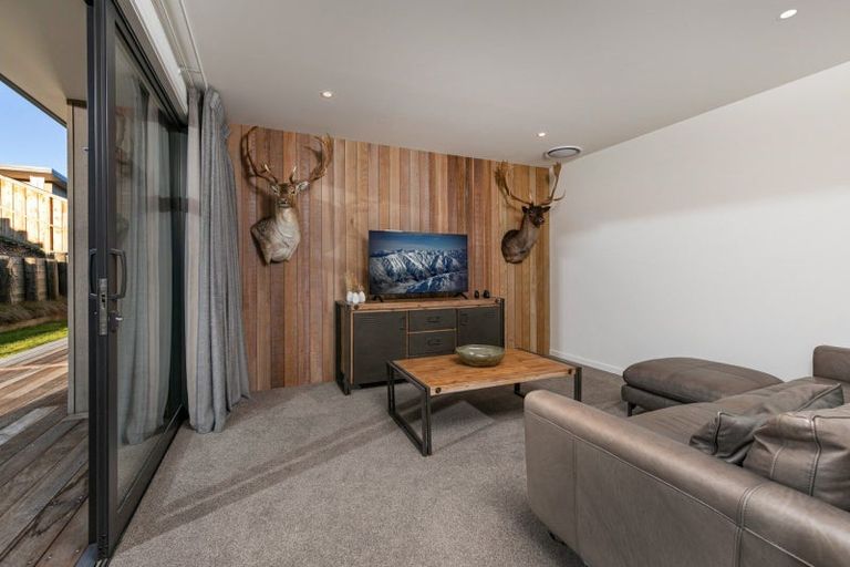 Photo of property in 41 Avalon Station Drive, Wanaka, 9305