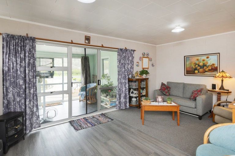 Photo of property in 13 Domain Road, Ormond, Gisborne, 4071