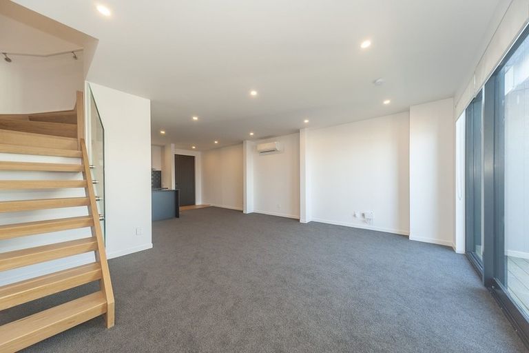 Photo of property in 13/52 High Street, Island Bay, Wellington, 6023