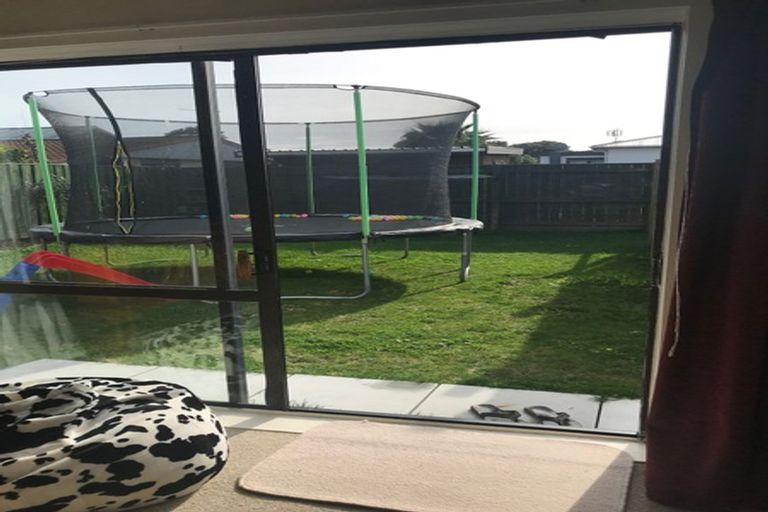 Photo of property in 16 Ropiha Street, Fitzroy, New Plymouth, 4312