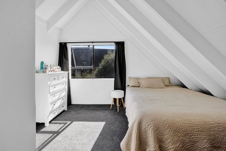 Photo of property in 6 Antonia Place, Bell Block, New Plymouth, 4312