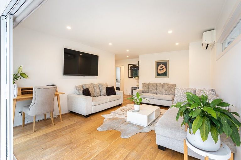 Photo of property in 5a William Street, Takapuna, Auckland, 0622