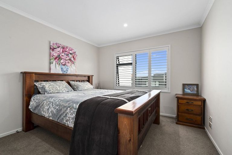 Photo of property in 8 Tuatua Road, Hobsonville, Auckland, 0616