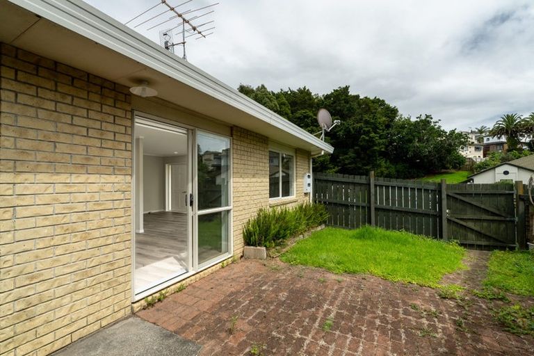 Photo of property in 44 De Havilland Drive, Goodwood Heights, Auckland, 2105