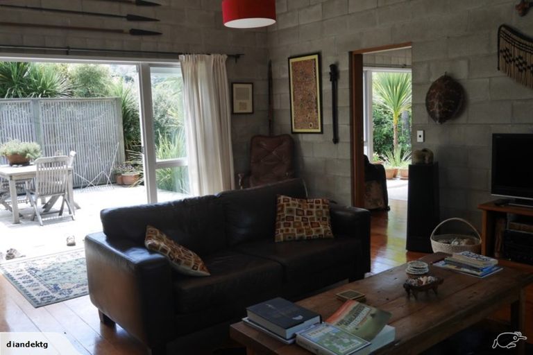 Photo of property in 163 Ocean Beach Road, Tairua, 3508