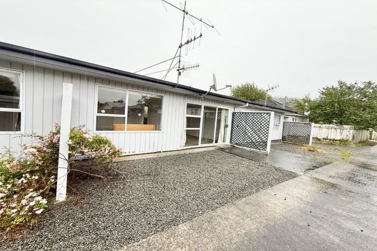 Photo of property in 19 Wood Street, Wainuiomata, Lower Hutt, 5014