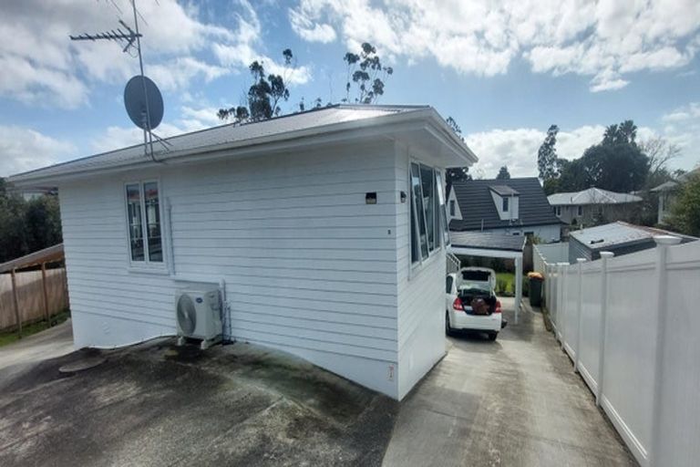 Photo of property in 9 Maybelle Place, Kelston, Auckland, 0602