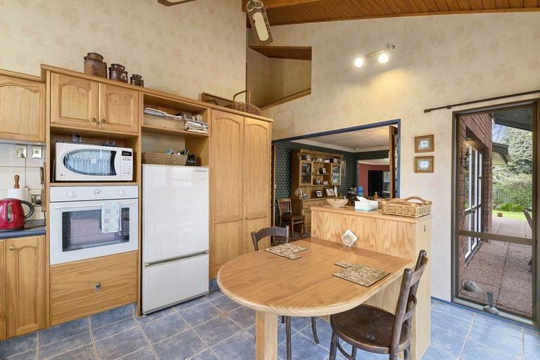 Photo of property in 16 Regal Street, Levin, 5510