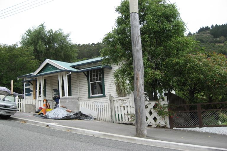 Photo of property in 84 Saint Davids Street, Lyttelton, 8082
