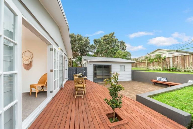 Photo of property in 141 Conclusion Street, Ascot Park, Porirua, 5024