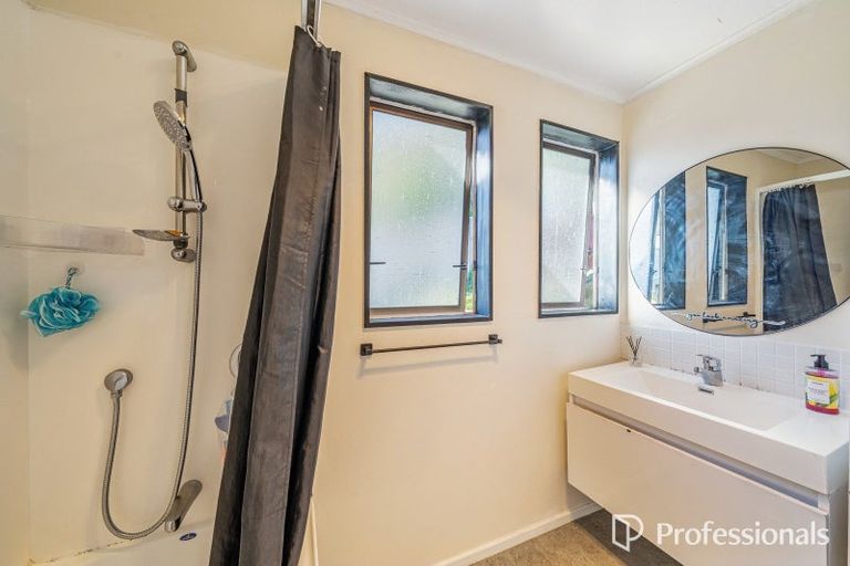 Photo of property in 110 Holborn Drive, Stokes Valley, Lower Hutt, 5019