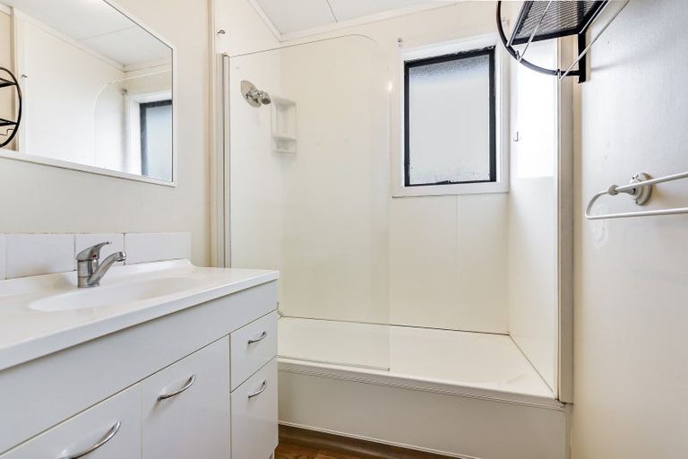 Photo of property in 16a Tupelo Street, Pukete, Hamilton, 3200