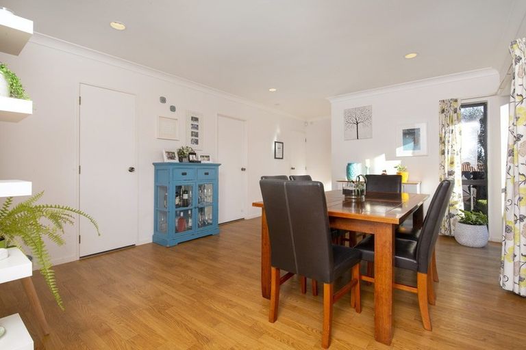 Photo of property in 1/25 Nicholas Road, Somerville, Auckland, 2014