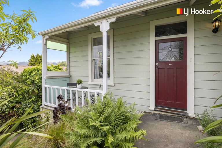 Photo of property in 5 Constitution Street, Port Chalmers, 9023