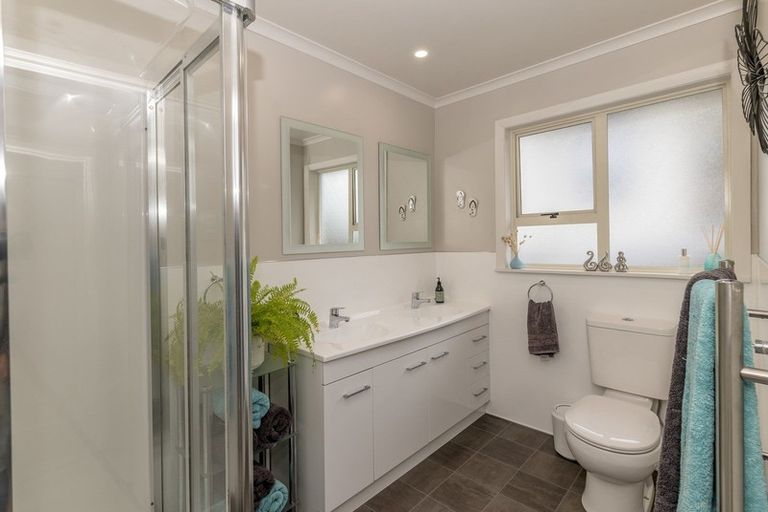 Photo of property in 23 Chester Street, Levin, 5510