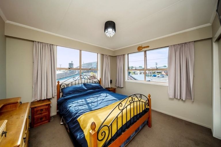 Photo of property in 164 Tukapa Street, Westown, New Plymouth, 4310