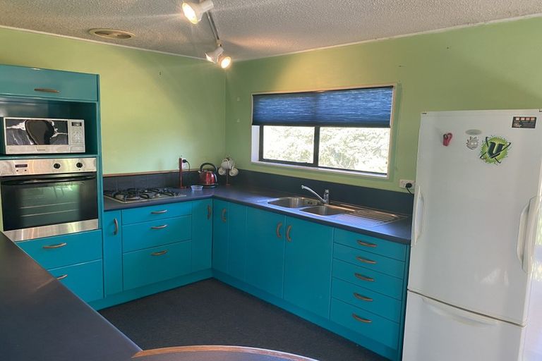 Photo of property in 5 Ripiro Drive, Baylys Beach, Dargaville, 0377