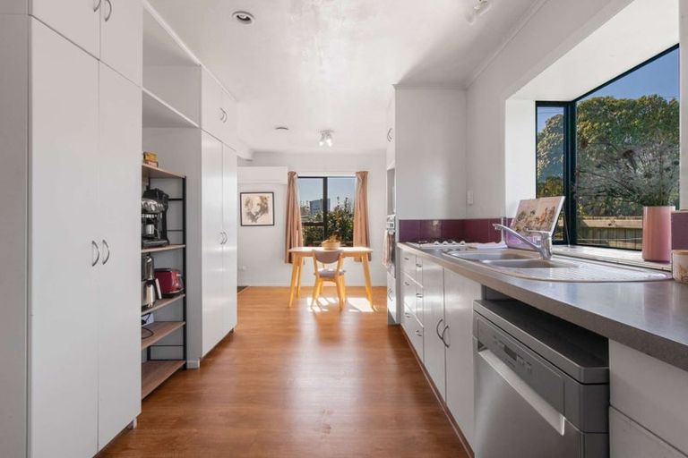 Photo of property in 11 Iles Road, Lynmore, Rotorua, 3010