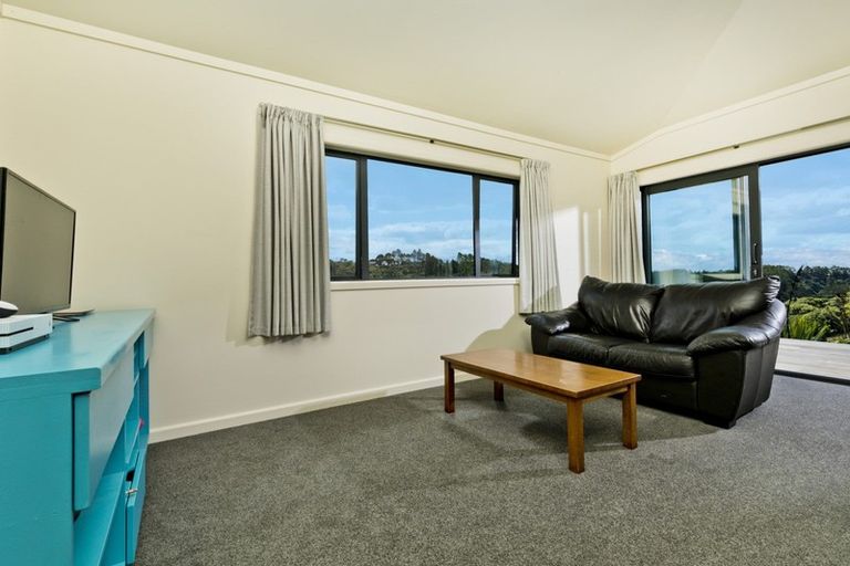 Photo of property in 123 Taiapa Valley Road, Muriwai, Waimauku, 0881