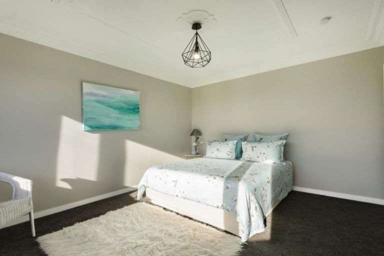 Photo of property in 30 Middleton Road, Kew, Dunedin, 9012