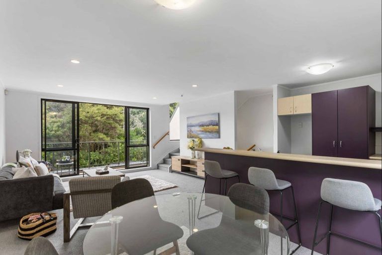 Photo of property in 8a Flynn Street, Birkdale, Auckland, 0626