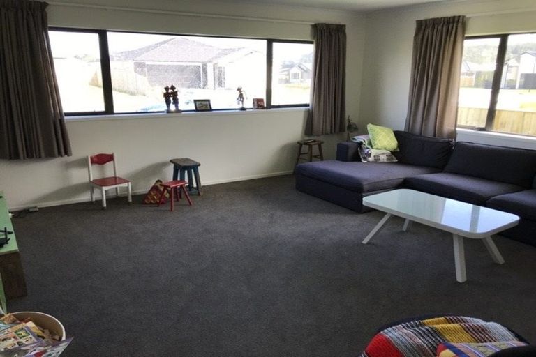 Photo of property in 3 Fred White Drive, Kumeu, 0810