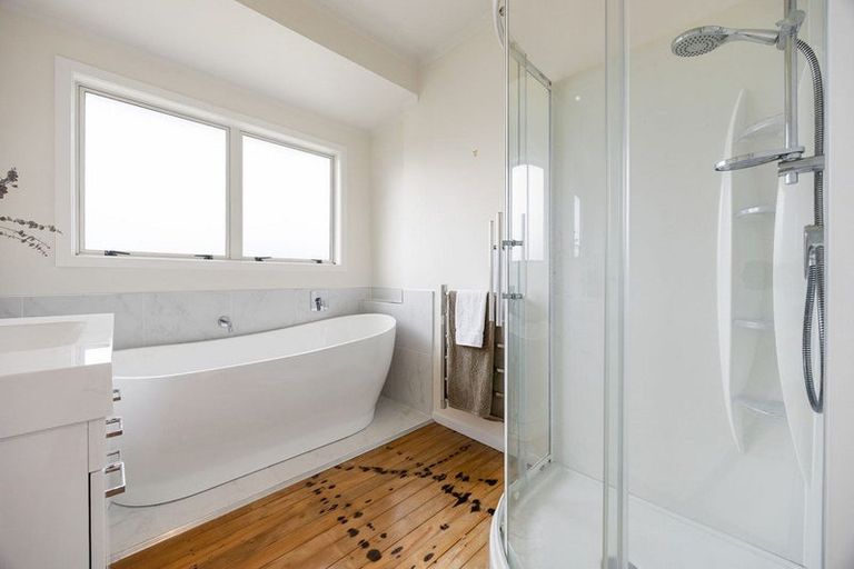 Photo of property in 36 Grey Street, Cambridge, 3434