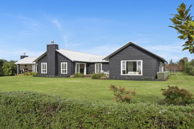 Photo of property in 215 Omaha Flats Road, Point Wells, Warkworth, 0986