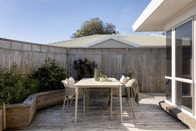 Photo of property in 50 Pacific View Road, Papamoa Beach, Papamoa, 3118