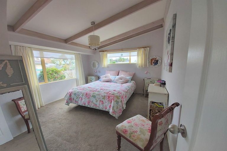 Photo of property in 6 Bootmaker Avenue, Waipu, 0510