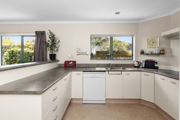Photo of property in 67a Church Road, Taradale, Napier, 4112