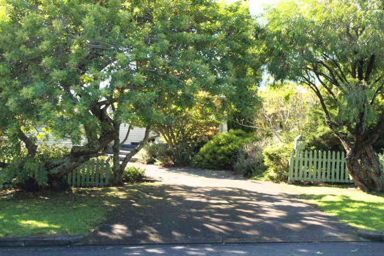 Photo of property in 2/25a Drake Street, Howick, Auckland, 2014