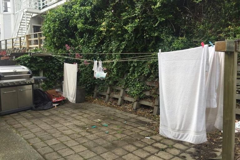 Photo of property in 13bf1 Upper Bourke Street, Kilbirnie, Wellington, 6022