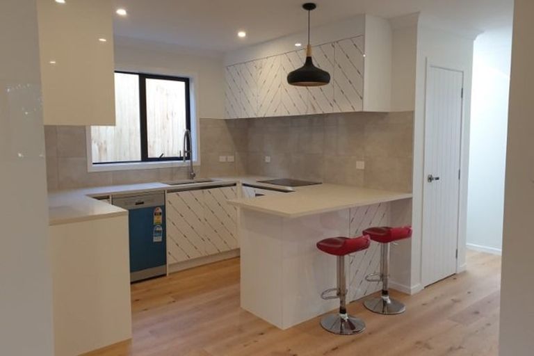 Photo of property in 210b Forrest Hill Road, Forrest Hill, Auckland, 0620