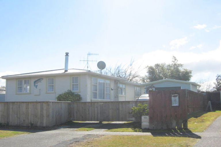 Photo of property in 4 Runuku Grove, Turangi, 3334