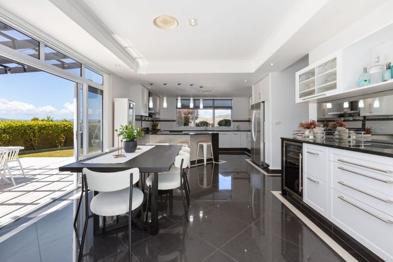 Photo of property in 22 Kahurangi Heights, Aotea, Porirua, 5024